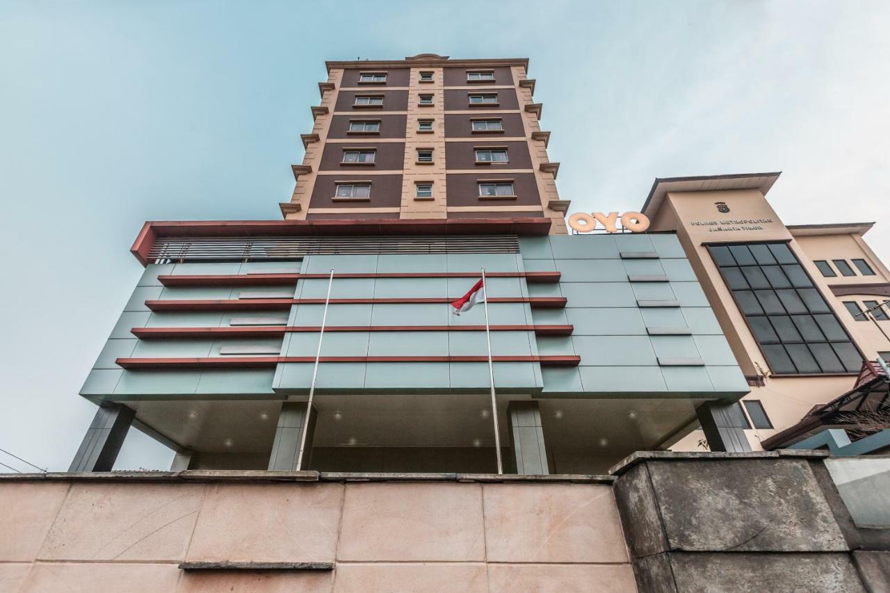 Oyo 1475 Alia Matraman Syariah Near Rs Premier Jatinergara Hotel Jakarta Ngoại thất bức ảnh