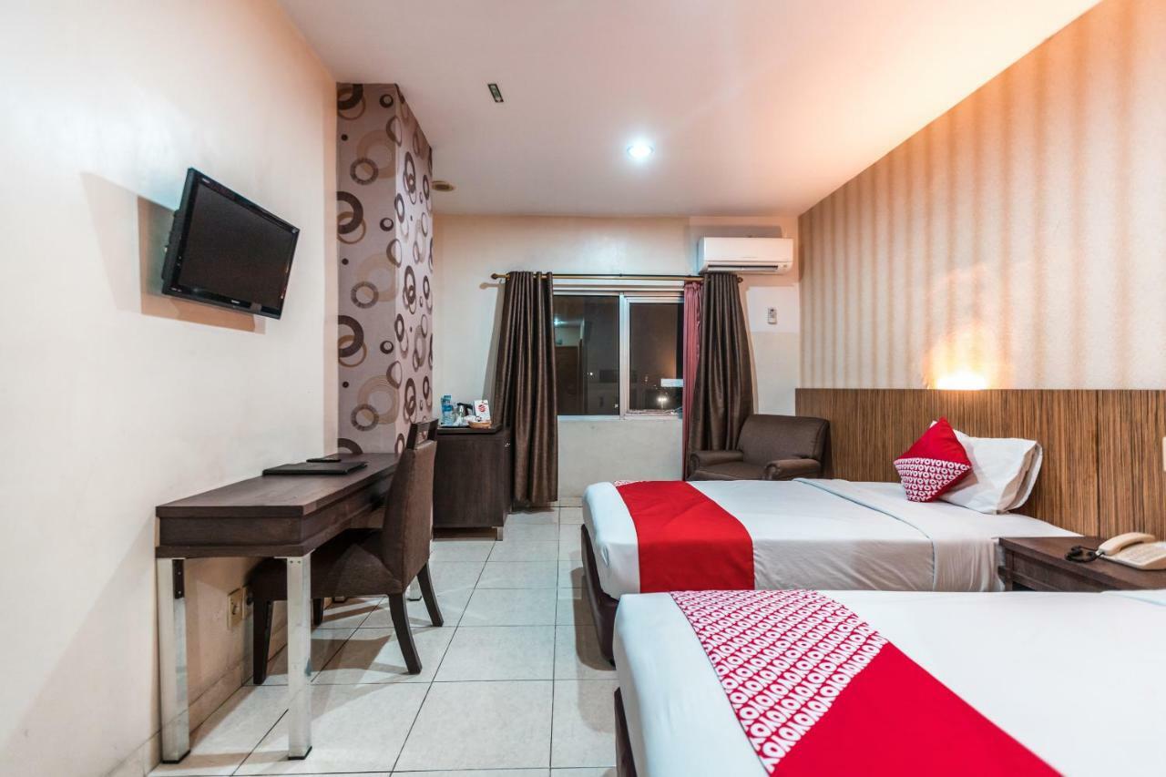 Oyo 1475 Alia Matraman Syariah Near Rs Premier Jatinergara Hotel Jakarta Ngoại thất bức ảnh