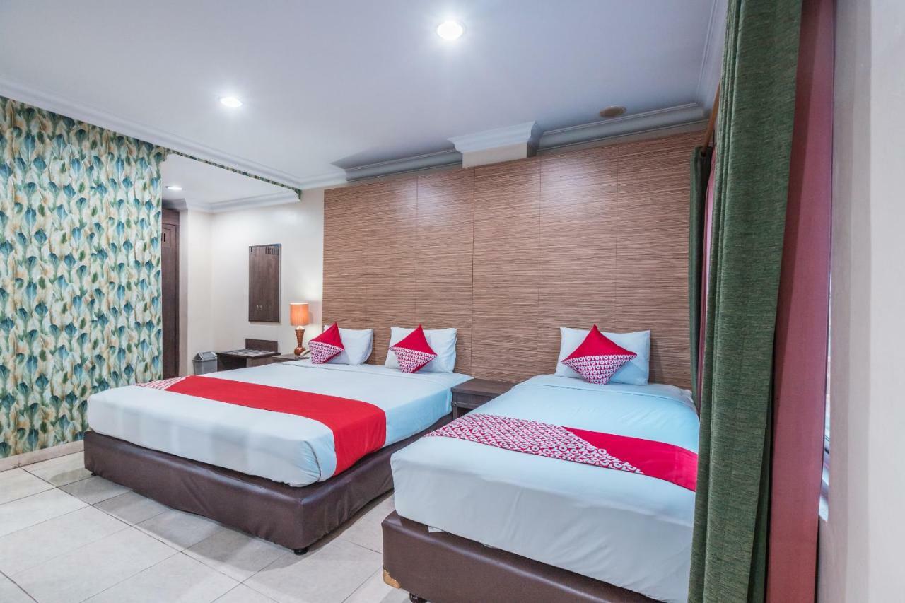 Oyo 1475 Alia Matraman Syariah Near Rs Premier Jatinergara Hotel Jakarta Ngoại thất bức ảnh