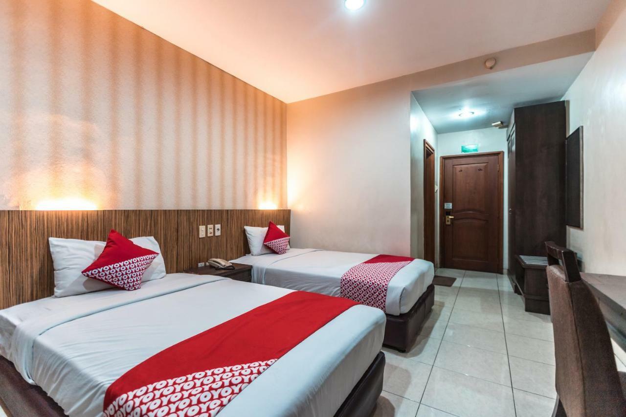 Oyo 1475 Alia Matraman Syariah Near Rs Premier Jatinergara Hotel Jakarta Ngoại thất bức ảnh