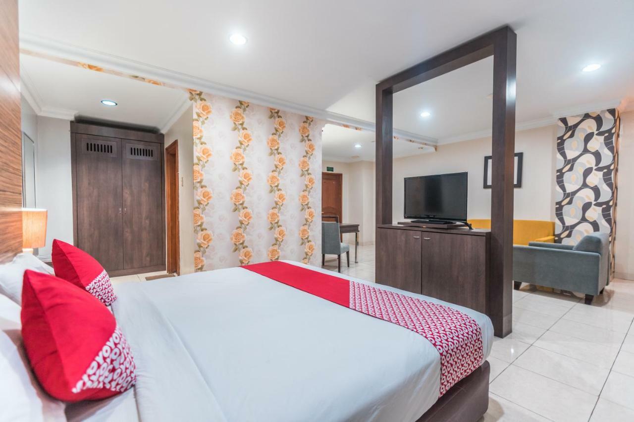 Oyo 1475 Alia Matraman Syariah Near Rs Premier Jatinergara Hotel Jakarta Ngoại thất bức ảnh