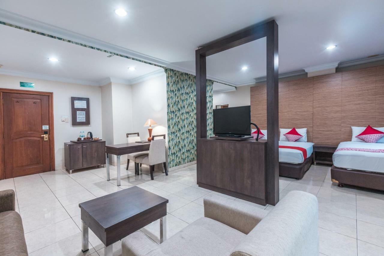 Oyo 1475 Alia Matraman Syariah Near Rs Premier Jatinergara Hotel Jakarta Ngoại thất bức ảnh
